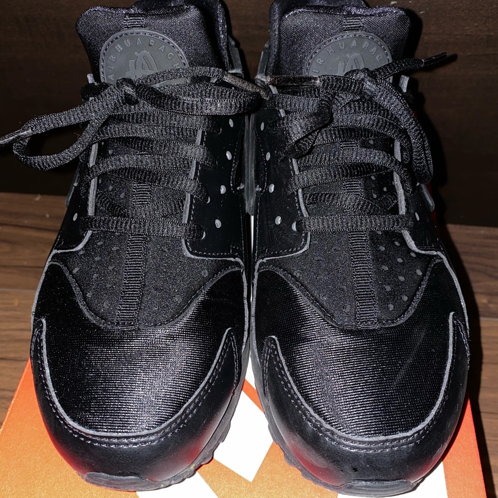 Nike Air Hurache (like new)